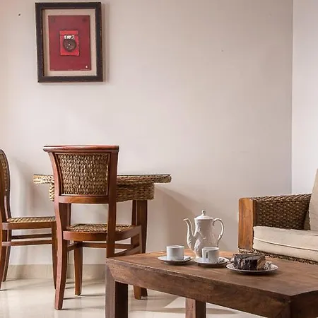 Apartment Plaza Cavana 5 *
